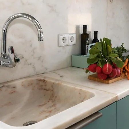 Casa Do Adro, Casaspensadas * Juncal (Leiria)